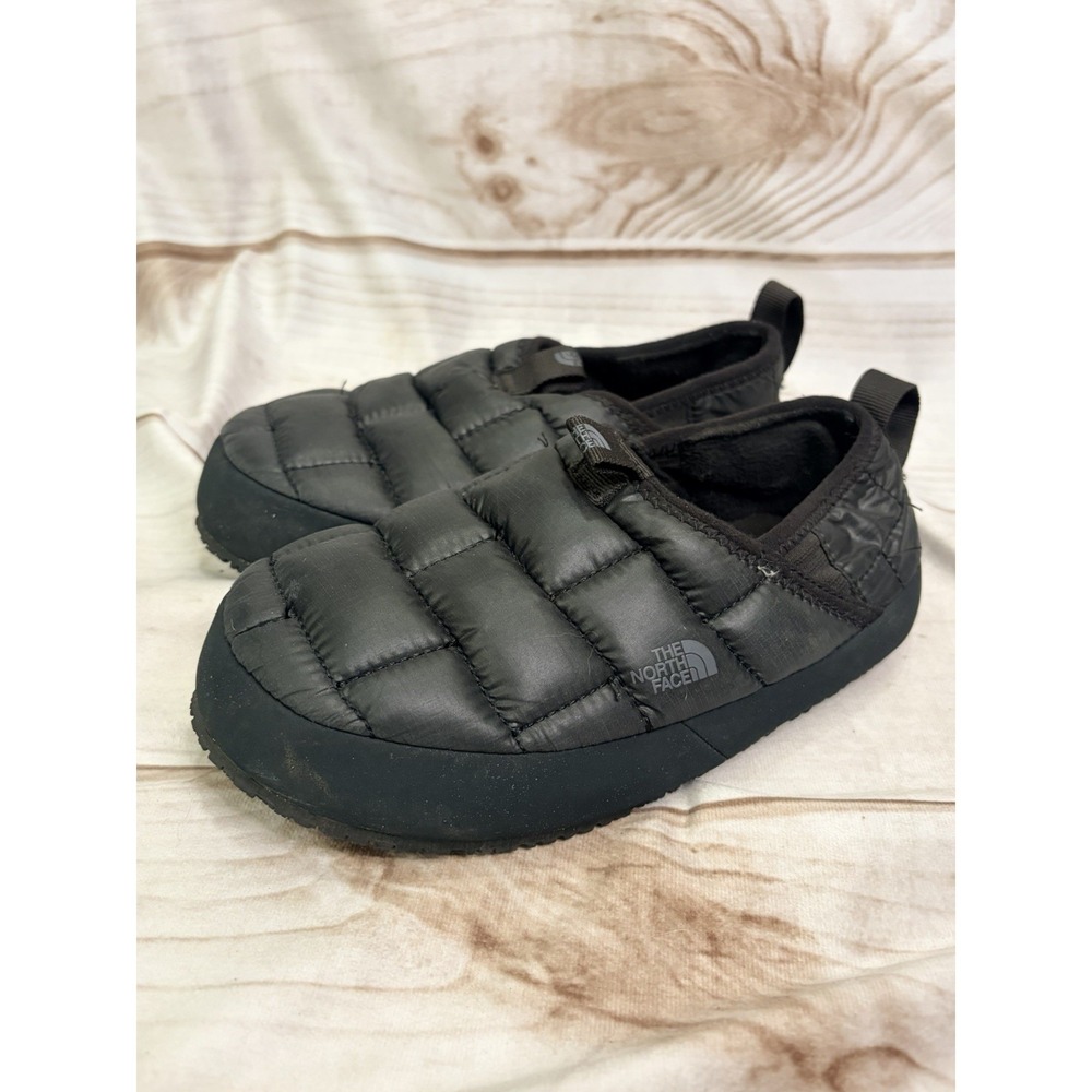 The North Face‎ ThermoBall Traction Mule II Kids Youth 2 Black Slippers NF0A39UX
